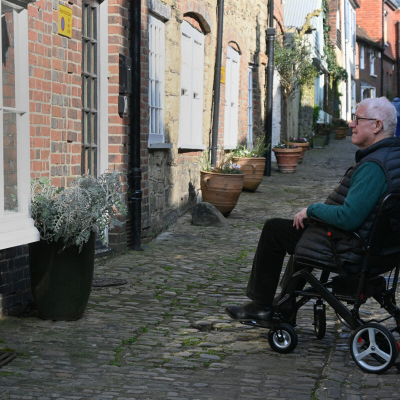 KR, Olympus CF Folding Electric Wheelchair